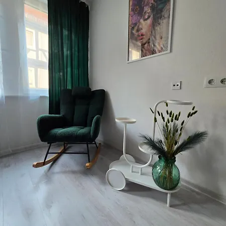 Aura-city-apartment-colorful & Lichtenau
