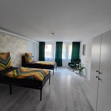 Appartement Aura-city-apartment-colorful & Lichtenau
